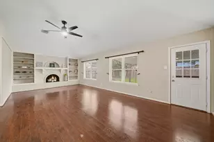 2708 Shady Creek Dr, Pearland, TX 77581 - Photo 5