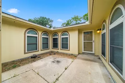 2708 Shady Creek Drive, Pearland, TX 77581 - Photo 3