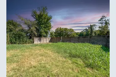 4528 Pinemont Drive, Houston, TX 77018 - Photo 17