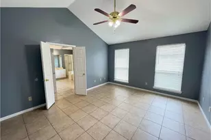 8926 Diamond Lake Ln, Houston, TX 77083 - Photo 5