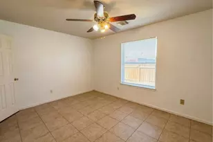 8926 Diamond Lake Ln, Houston, TX 77083 - Photo 7