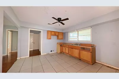 2208 Merle Street, Pasadena, TX 77502 - Photo 9