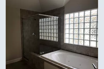 3656 Main Plaza Drive, Houston, TX 77025 - Photo 19