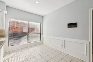 14819 Walbrook Dr, Sugar Land, TX 77498 - Photo 11