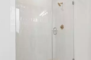 18925 Moonriver St, Conroe, TX 77302 - Photo 11