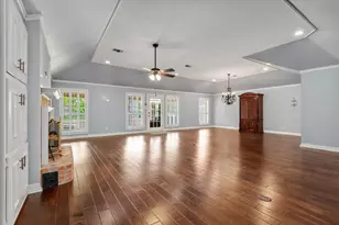 904 Holland St, Navasota, TX 77868 - Photo 7