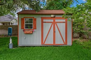 904 Holland St, Navasota, TX 77868 - Photo 47