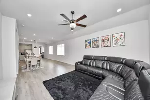 16338 Placid Strm St, Conroe, TX 77302 - Photo 11