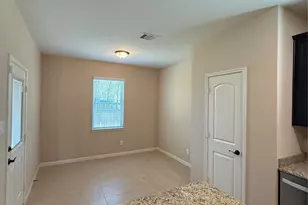 8985 Oval Glass St, Conroe, TX 77304 - Photo 15