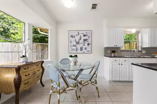 10626 Ivyridge Rd, Houston, TX 77043 - Photo 11