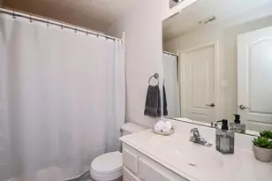 2135 Stacy Knoll, Houston, TX 77008 - Photo 15