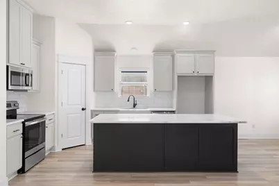 172 Pleasant Path, Snook, TX 77879 - Photo 3