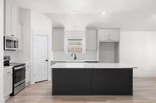 172 Pleasant Path, Snook, TX 77879 - Photo 3