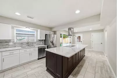 847 Silvergate Drive, Houston, TX 77079 - Photo 15