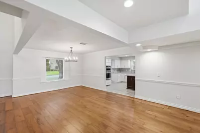 847 Silvergate Drive, Houston, TX 77079 - Photo 19