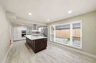 847 Silvergate Dr, Houston, TX 77079 - Photo 3