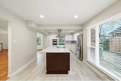 847 Silvergate Drive, Houston, TX 77079 - Photo 17