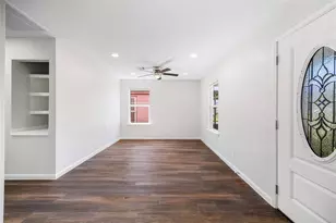 12611 S Coast Dr, Houston, TX 77047 - Photo 7