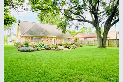 7142 Rook Boulevard, Houston, TX 77087 - Photo 7
