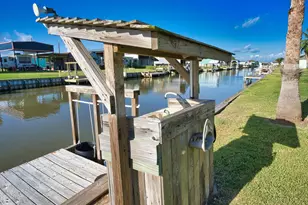 1525 County Rd 201, Sargent, TX 77414 - Photo 9