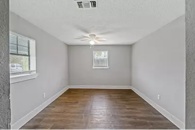 3421 3rd Avenue N, Texas City, TX 77590 - Photo 7