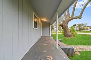 3421 3rd Ave N, Texas City, TX 77590 - Photo 3