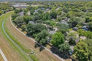 8306 Pine Falls Dr, Houston, TX 77095 - Photo 39