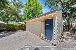 8306 Pine Falls Dr, Houston, TX 77095 - Photo 37