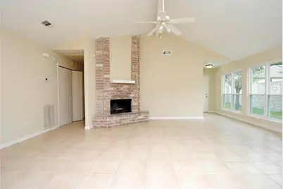 16127 Queensdale Drive, Houston, TX 77082 - Photo 7
