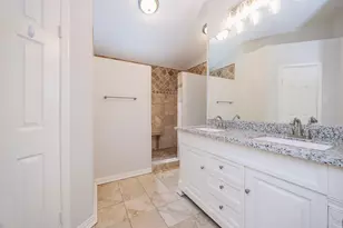 86 W Stony Bridge Cir, The Woodlands, TX 77381 - Photo 31