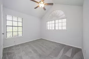 86 W Stony Bridge Cir, The Woodlands, TX 77381 - Photo 33
