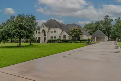 9010 Taylor Circle, Orange, TX 77630 - Photo 3