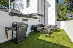 1015 Brooks St, Houston, TX 77009 - Photo 5