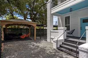 1015 Brooks St, Houston, TX 77009 - Photo 3