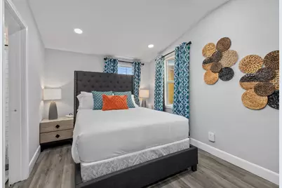 1015 Brooks Street, Houston, TX 77009 - Photo 13