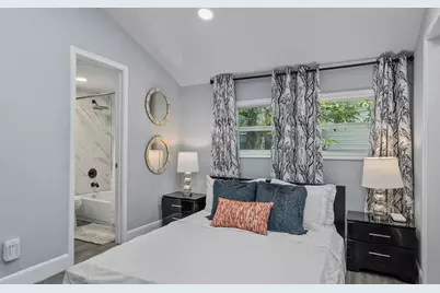 1015 Brooks Street, Houston, TX 77009 - Photo 15