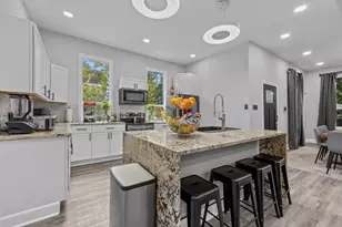 1015 Brooks St, Houston, TX 77009 - Photo 11