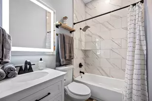 1015 Brooks St, Houston, TX 77009 - Photo 19