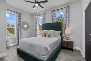 1015 Brooks St, Houston, TX 77009 - Photo 19