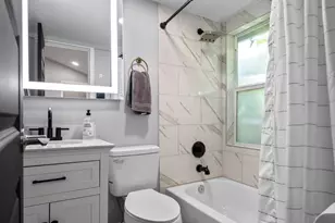 1015 Brooks St, Houston, TX 77009 - Photo 17