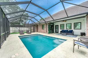 201 Hillcrest Dr, Alvin, TX 77511 - Photo 37