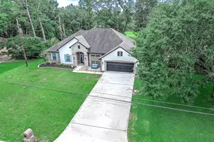 201 Hillcrest Dr, Alvin, TX 77511 - Photo 7
