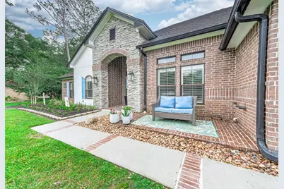 201 Hillcrest Drive, Alvin, TX 77511 - Photo 5