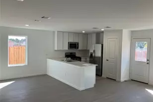 18610 Periwinkle Brk Dr, Crosby, TX 77532 - Photo 3