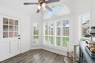 2710 Hazel St, Pearland, TX 77581 - Photo 11