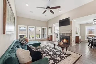 2710 Hazel St, Pearland, TX 77581 - Photo 7