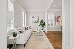 1003 E 25th St, Houston, TX 77009 - Photo 5