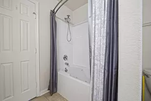 13034 Fenland Field Ln, Houston, TX 77047 - Photo 43