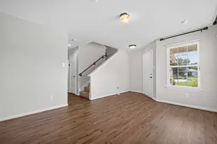 13034 Fenland Field Ln, Houston, TX 77047 - Photo 7