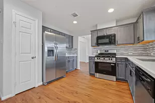 13034 Fenland Field Ln, Houston, TX 77047 - Photo 13